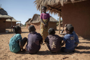 Kinder aus einem Dorf, das von Fastenaktion im Projekt Tsinjo Aina unterstütz wird.